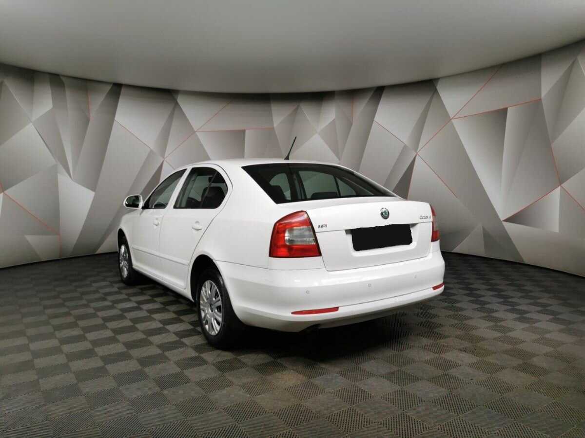 Skoda Octavia с пробегом — 2012 год. Фото: #3