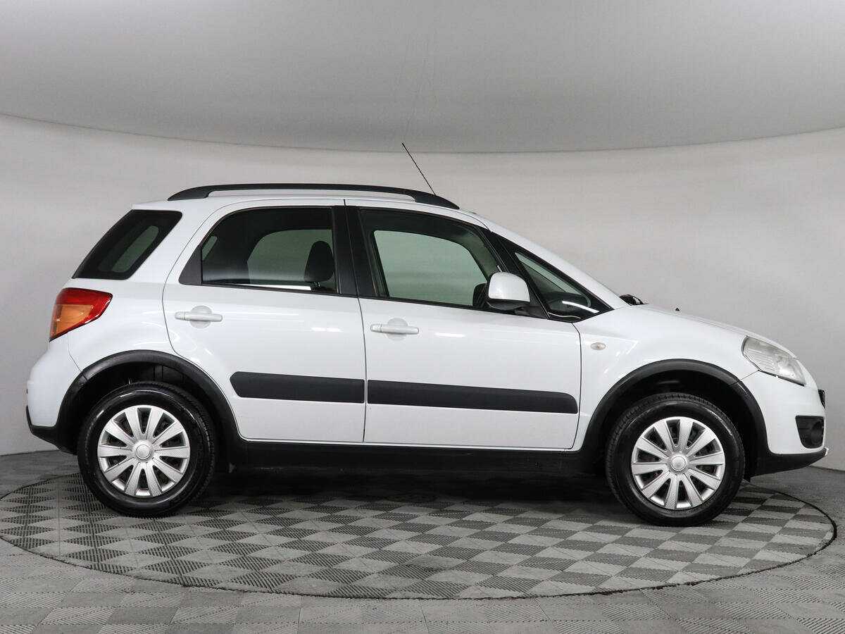 Suzuki SX4 с пробегом — 2014 год. Фото: #3