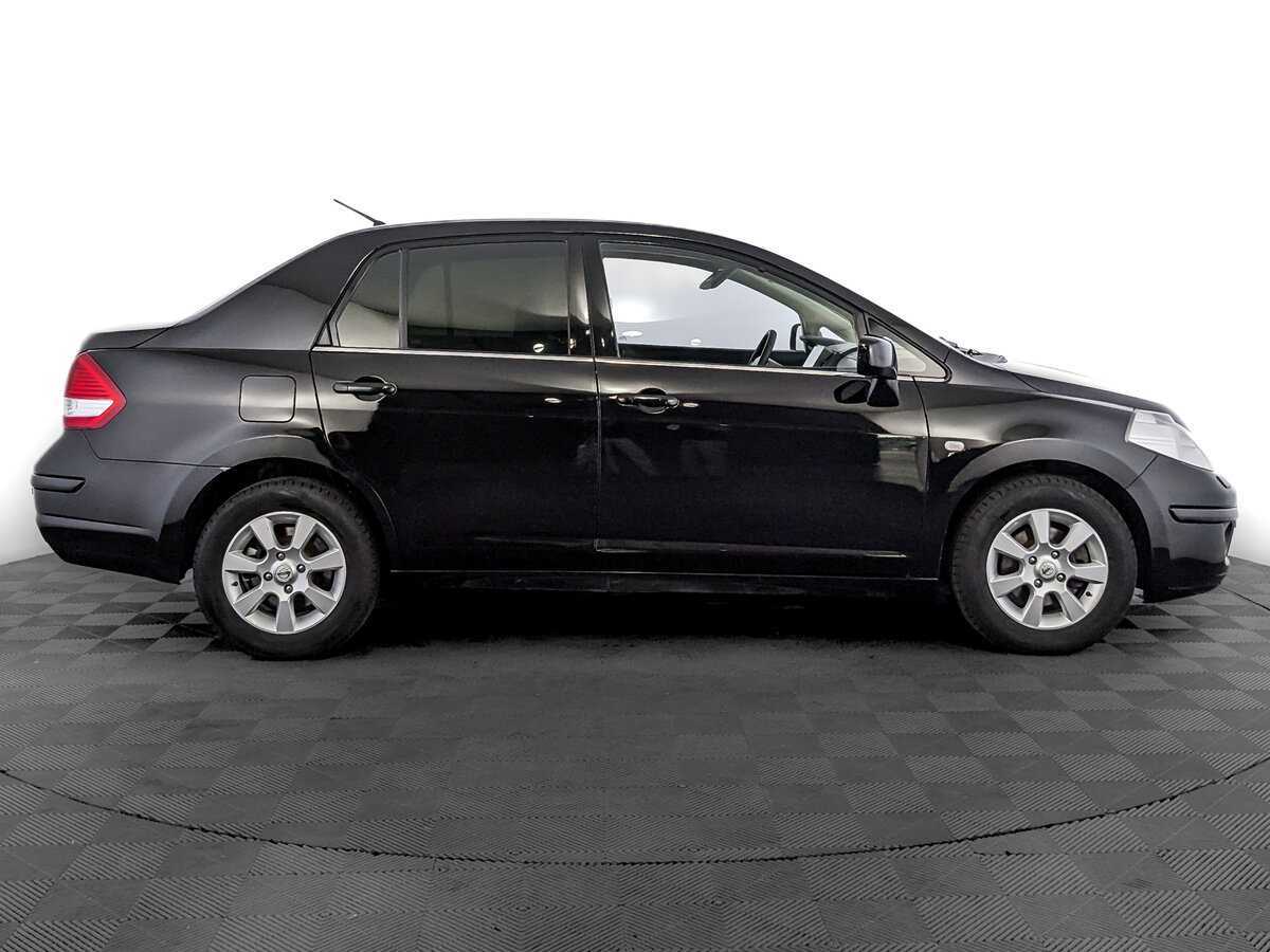 Nissan Tiida с пробегом — 2013 год. Фото: #3