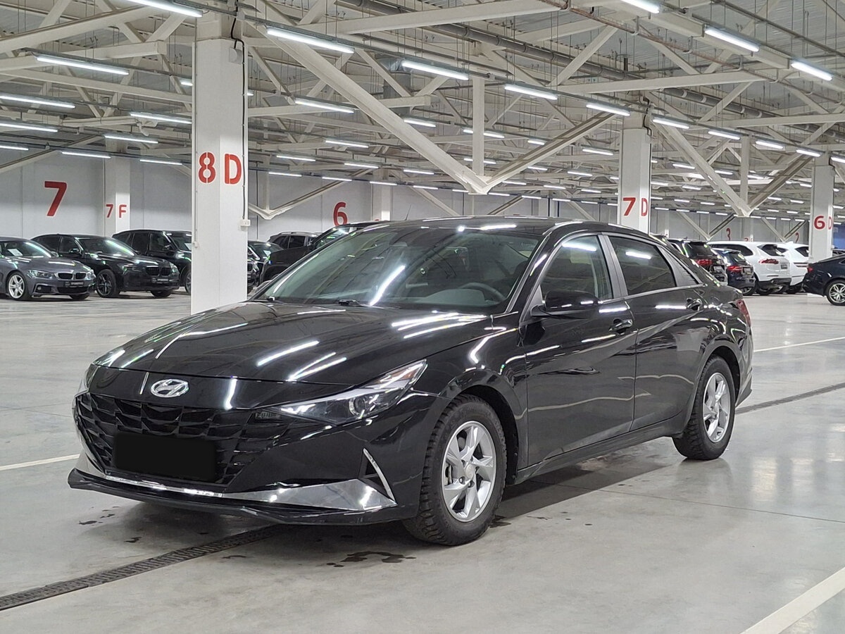 Hyundai Elantra с пробегом — 2020 год. Посмотреть фото