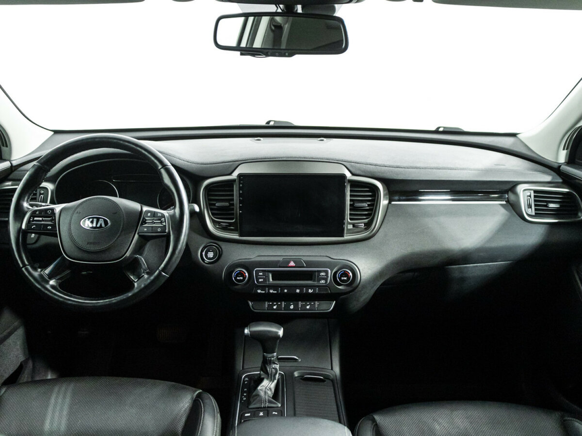 Kia Sorento с пробегом — 2019 год. Фото: #12