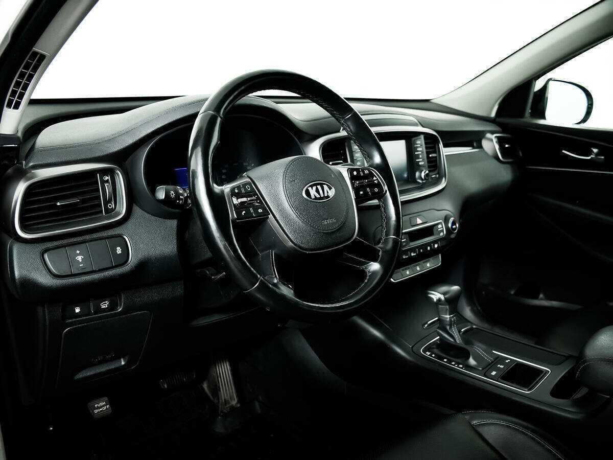 Kia Sorento с пробегом — 2019 год. Фото: #12