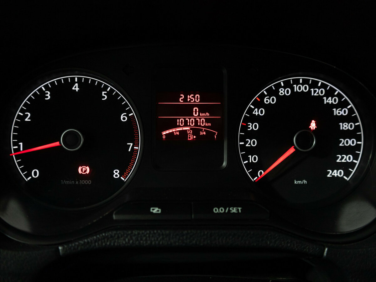 Volkswagen Polo с пробегом — 2013 год. Фото: #11