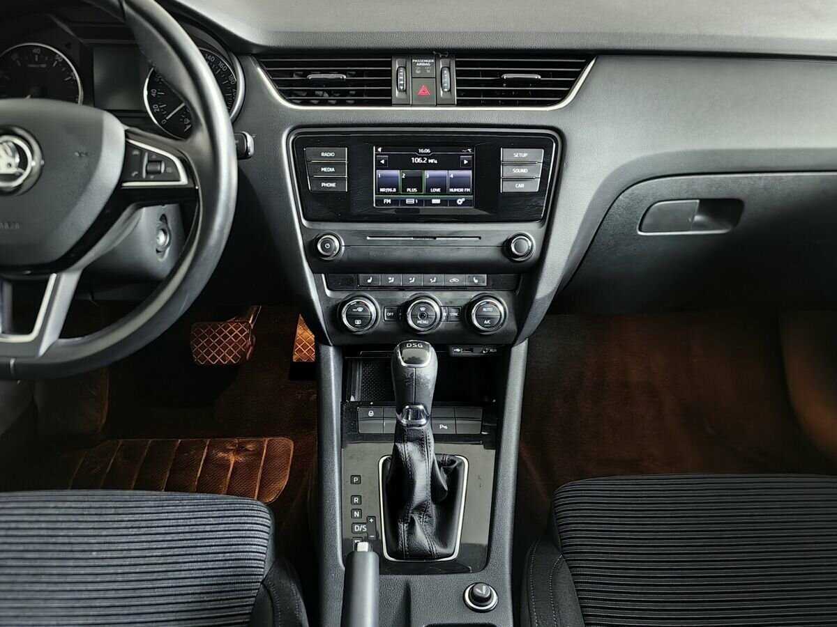 Skoda Octavia с пробегом — 2015 год. Фото: #10