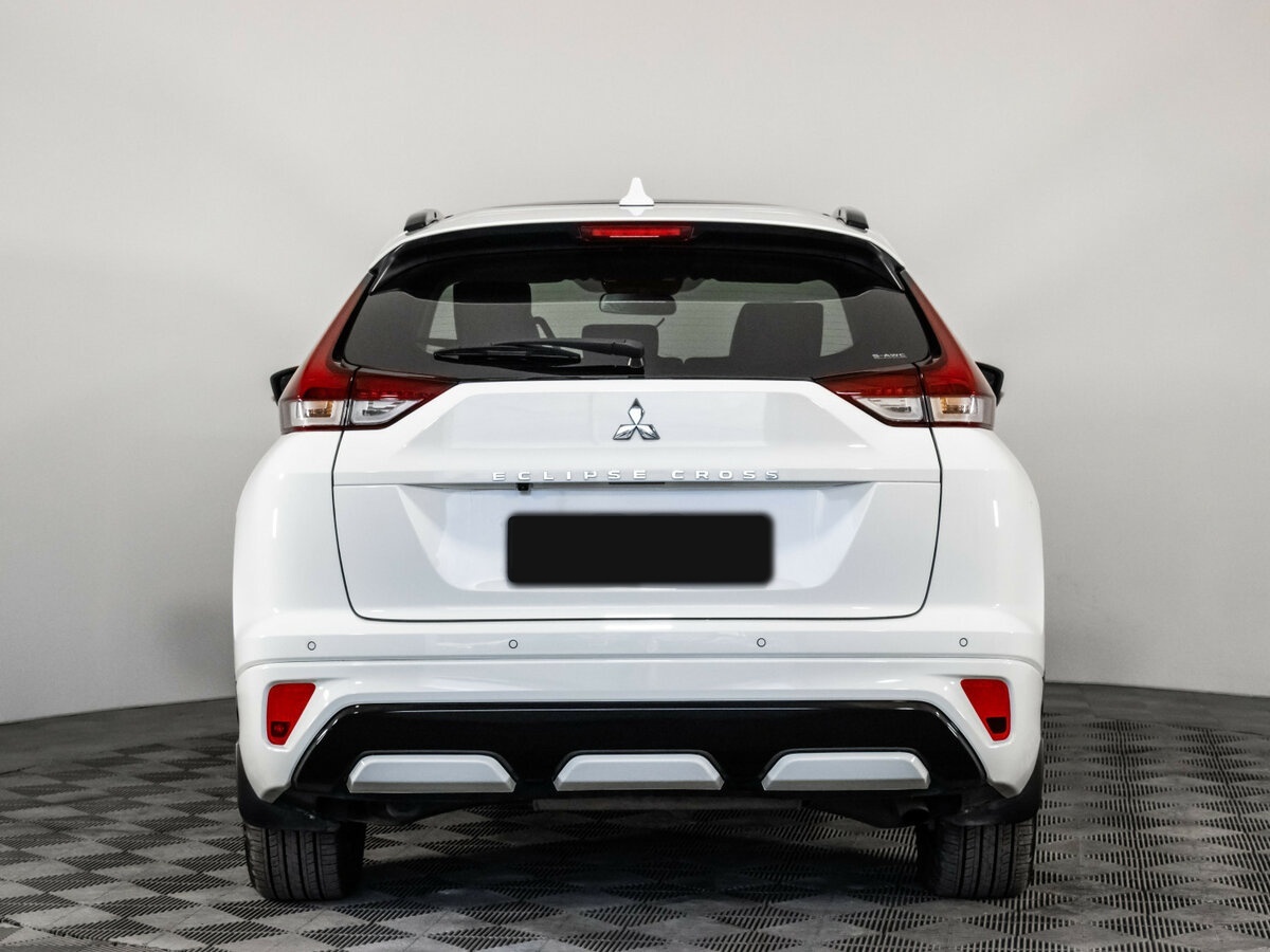 Mitsubishi Eclipse Cross с пробегом — 2022 год. Фото: #4