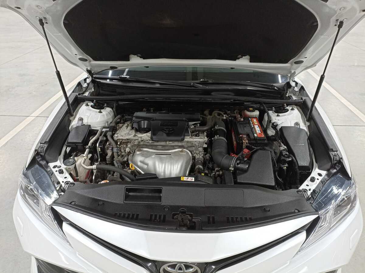 Toyota Camry с пробегом — 2019 год. Фото: #8