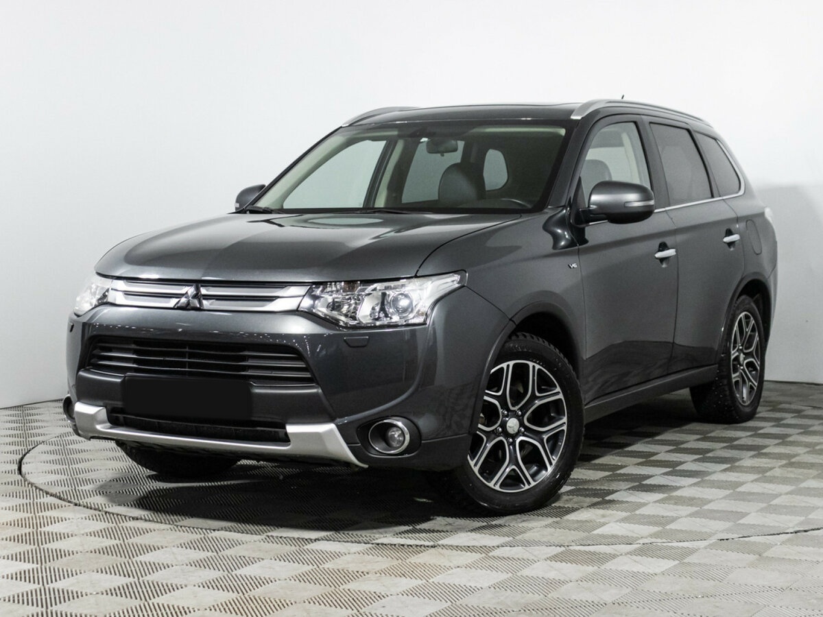 Mitsubishi Outlander с пробегом — 2014 год. Фото: #0
