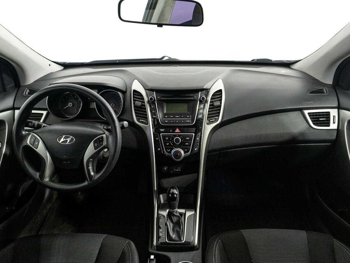 Hyundai i30 с пробегом — 2015 год. Фото: #12