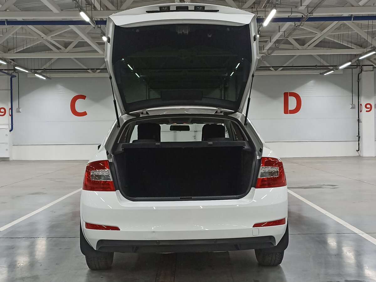 Skoda Octavia с пробегом — 2013 год. Фото: #9