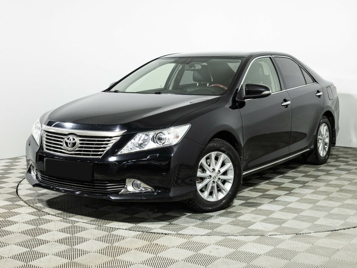 Toyota Camry с пробегом — 2012 год. Посмотреть фото
