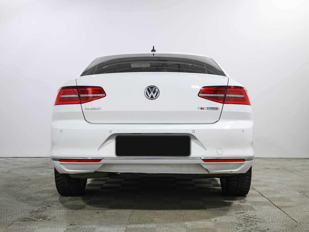 Volkswagen Passat с пробегом — 2016 год. Фото: #3