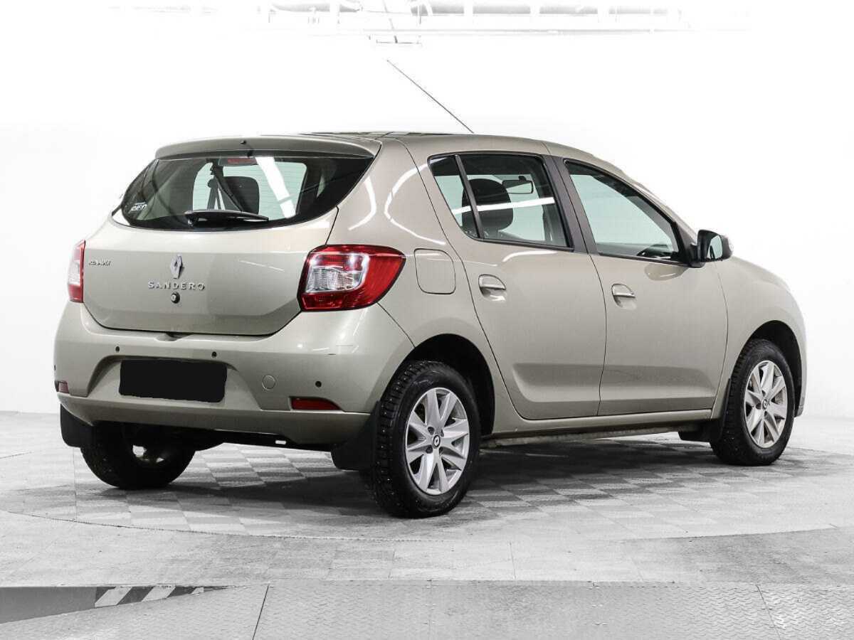Renault Sandero с пробегом — 2019 год. Фото: #4