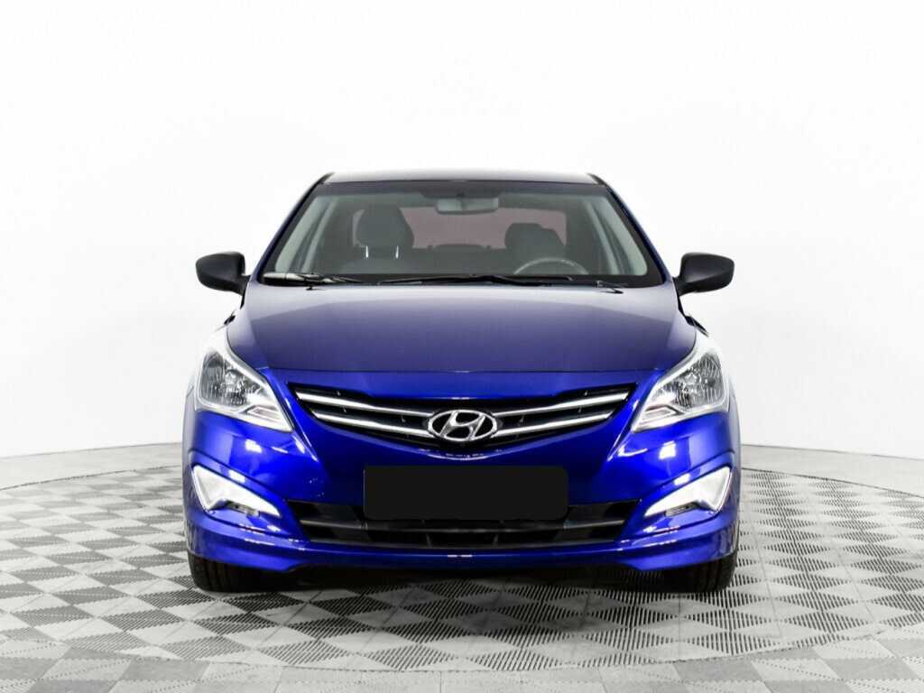 Hyundai Solaris с пробегом — 2015 год. Фото: #1