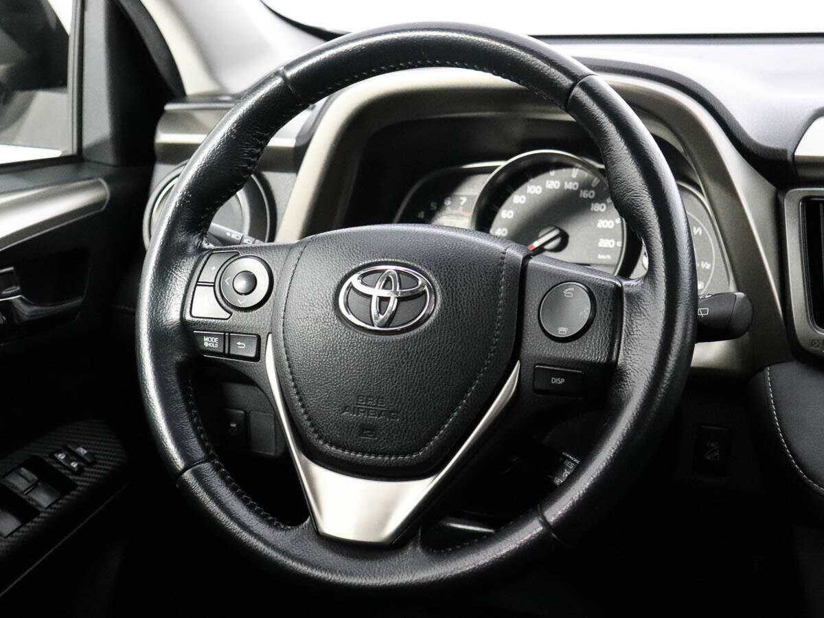Toyota RAV4 с пробегом — 2013 год. Фото: #14