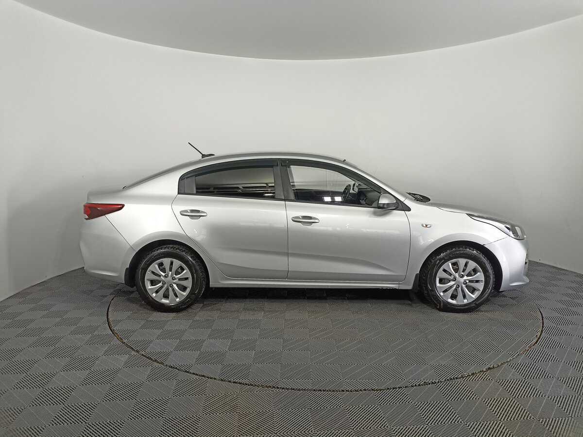 Kia Rio с пробегом — 2017 год. Фото: #3