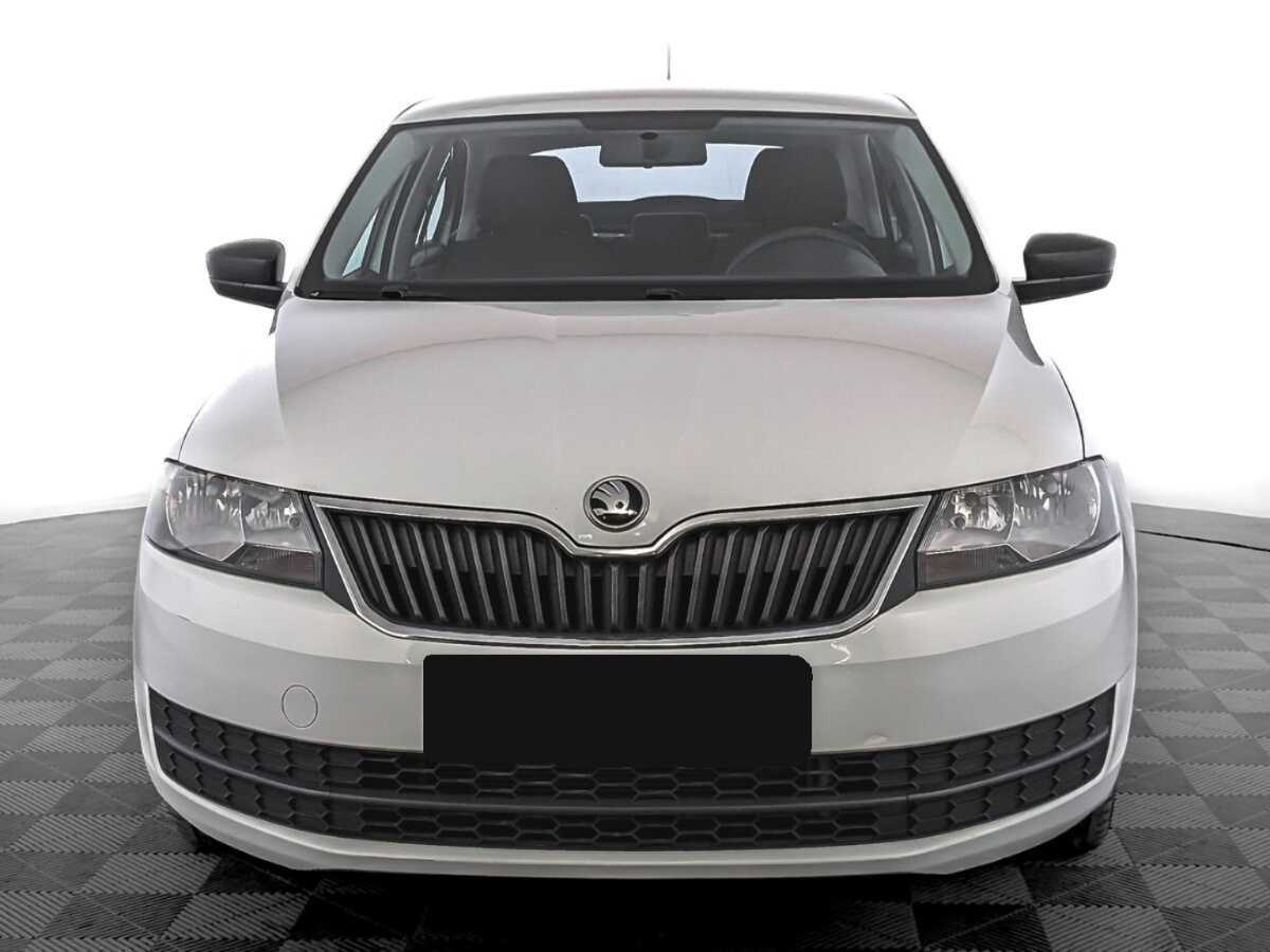 Skoda Rapid с пробегом — 2017 год. Фото: #1
