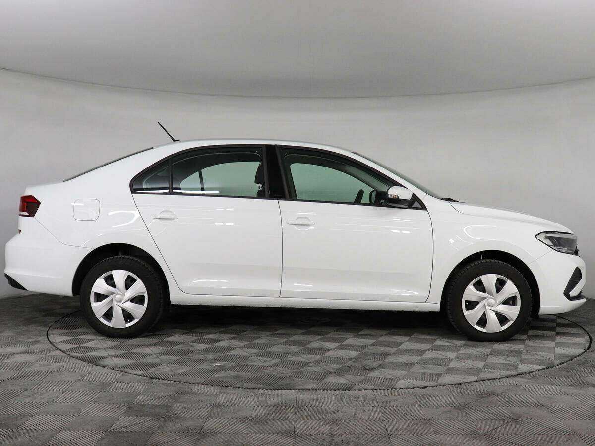 Volkswagen Polo с пробегом — 2021 год. Фото: #3