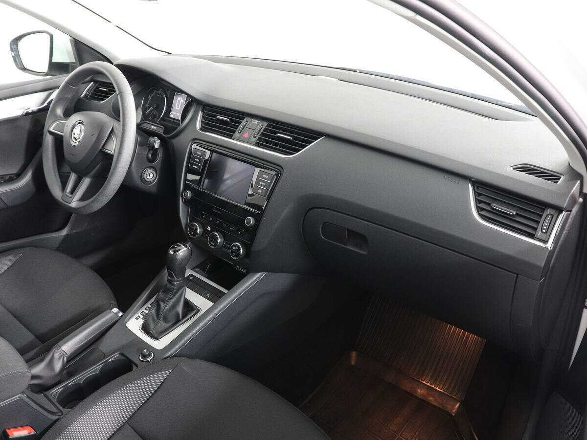 Skoda Octavia с пробегом — 2019 год. Фото: #9