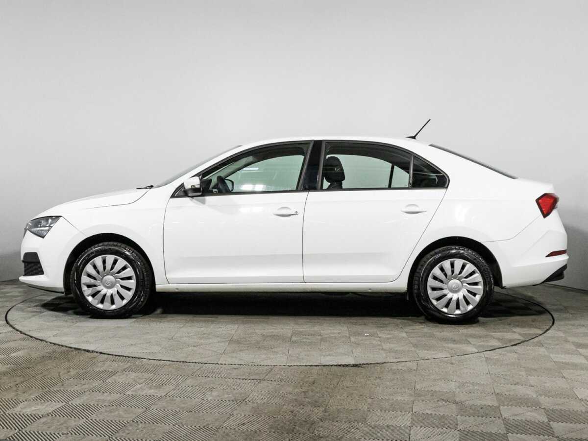 Skoda Rapid с пробегом — 2021 год. Фото: #7