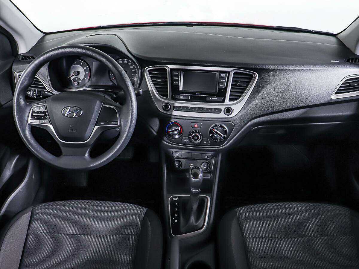 Hyundai Solaris с пробегом — 2020 год. Фото: #10