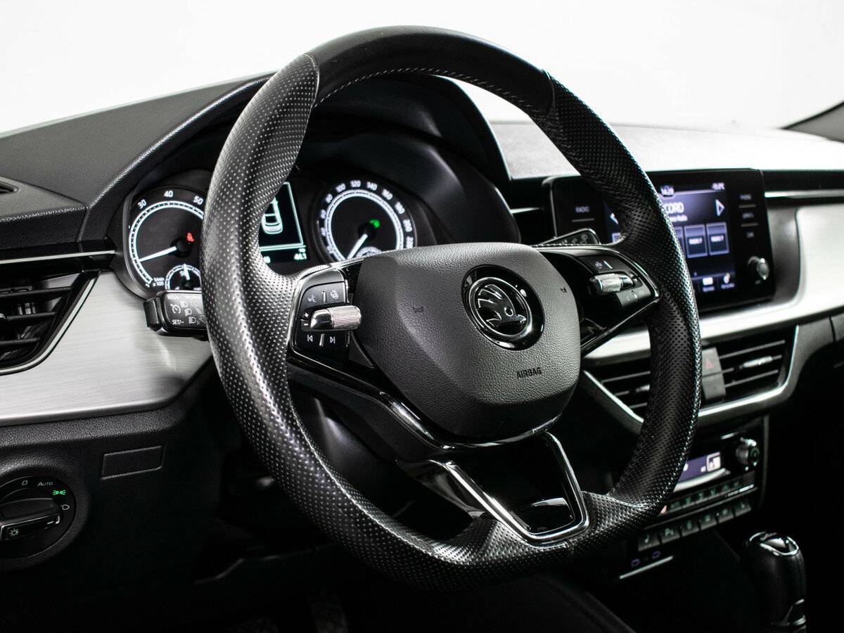 Skoda Rapid с пробегом — 2021 год. Фото: #12