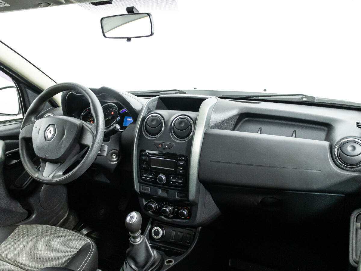 Renault Duster с пробегом — 2016 год. Фото: #8