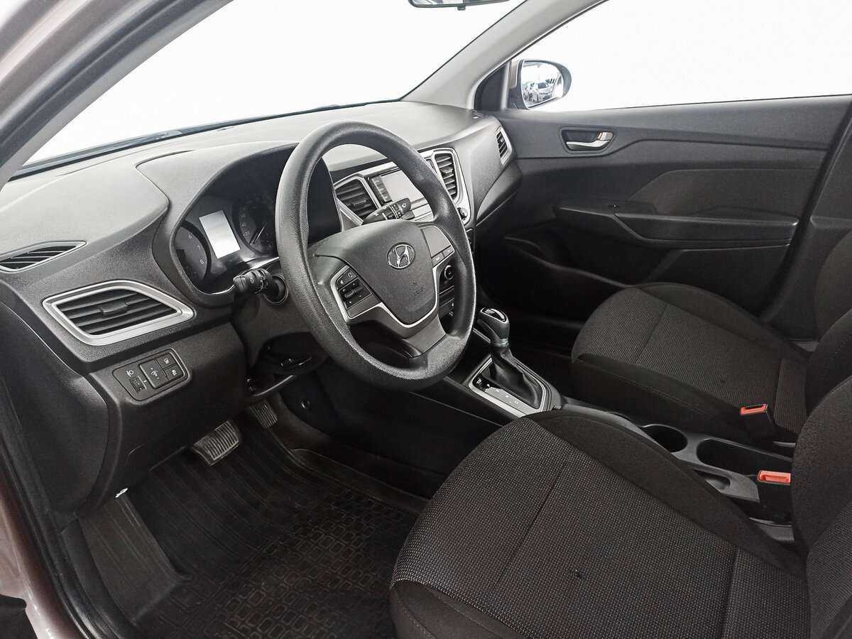 Hyundai Solaris с пробегом — 2020 год. Фото: #13