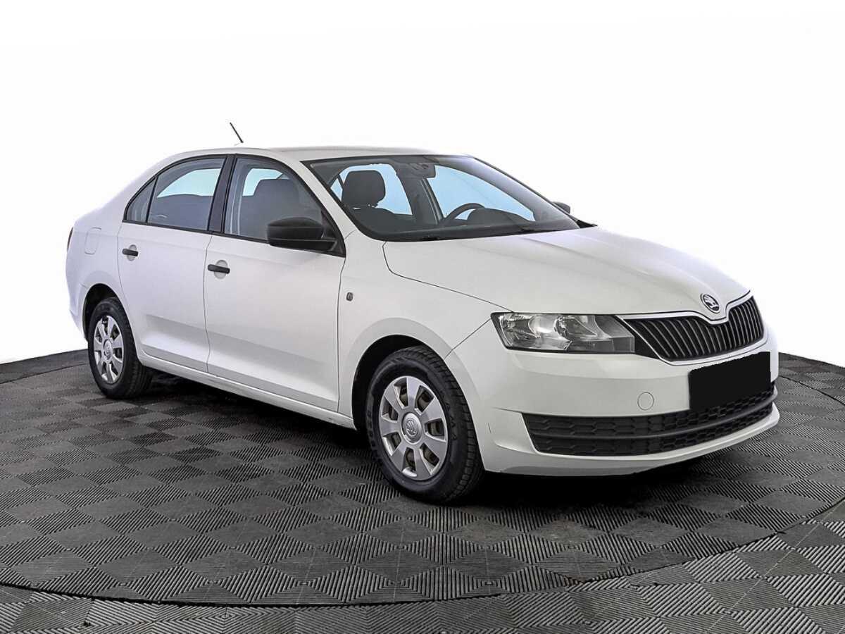 Skoda Rapid с пробегом — 2017 год. Фото: #2