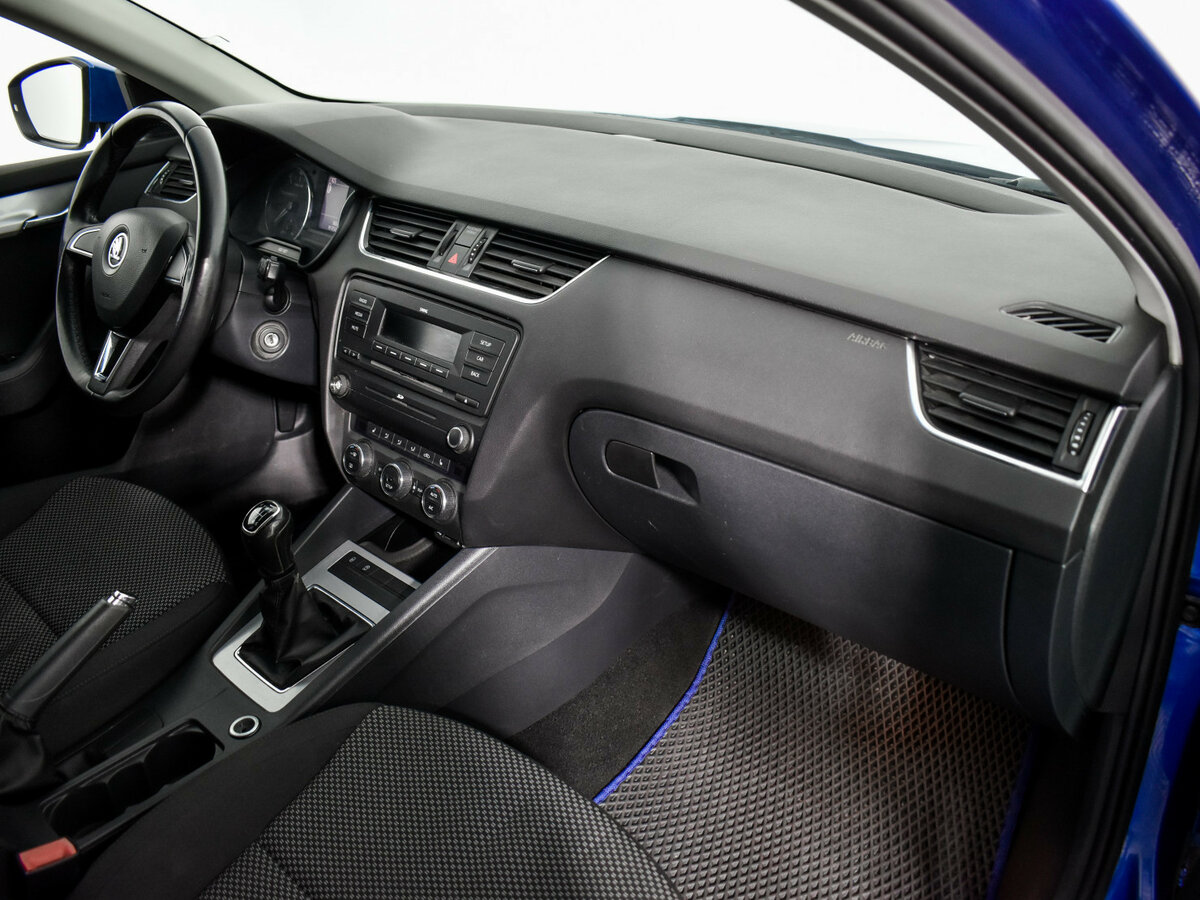 Skoda Octavia с пробегом — 2013 год. Фото: #12