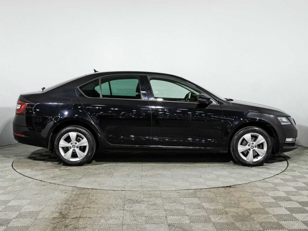 Skoda Octavia с пробегом — 2018 год. Фото: #3