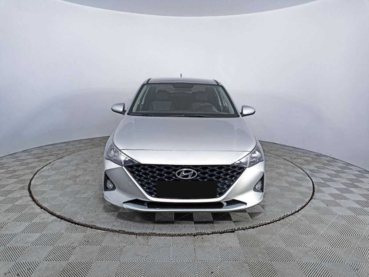 Hyundai Solaris с пробегом — 2020 год. Фото: #1