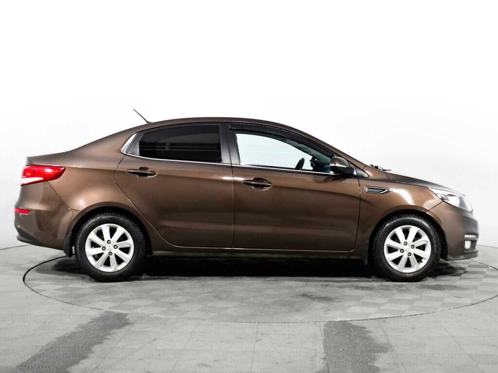 Kia Rio с пробегом — 2015 год. Фото: #3