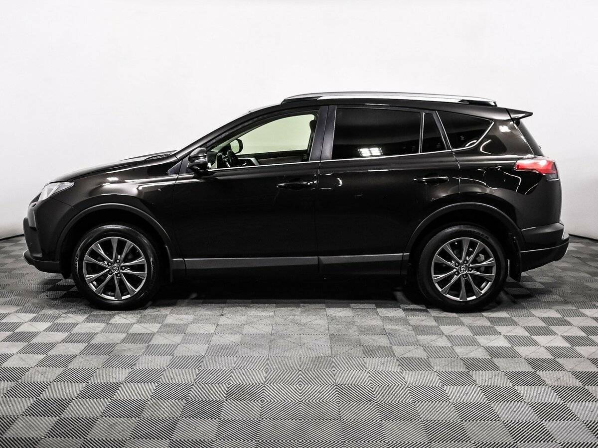 Toyota RAV4 с пробегом — 2015 год. Фото: #7