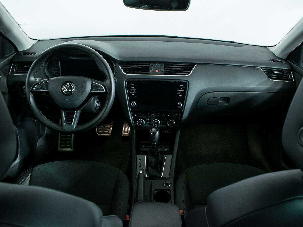 Skoda Octavia с пробегом — 2020 год. Фото: #11