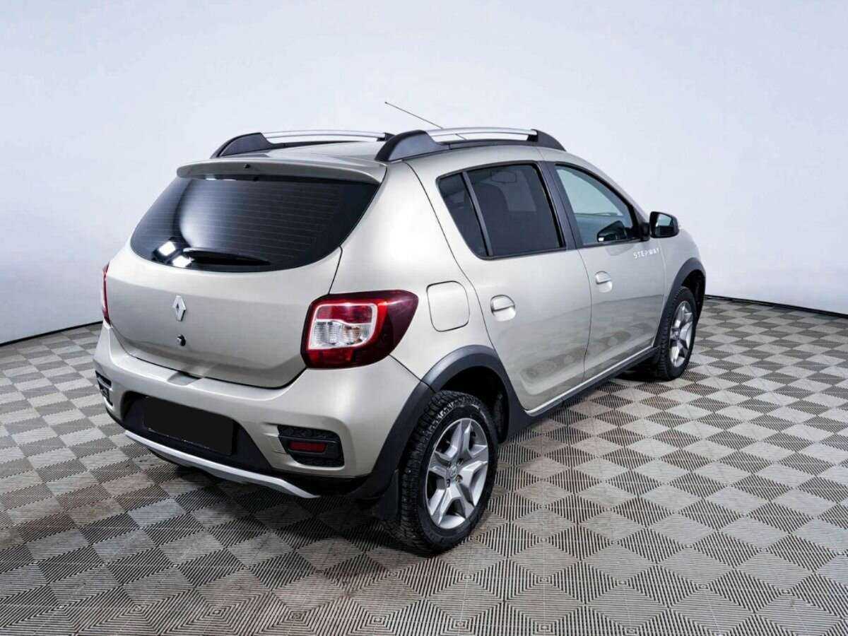 Renault Sandero с пробегом — 2019 год. Фото: #4