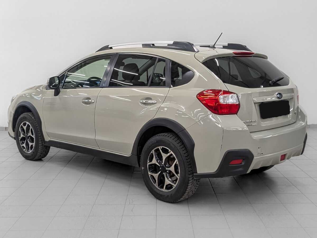 Subaru XV с пробегом — 2013 год. Фото: #6