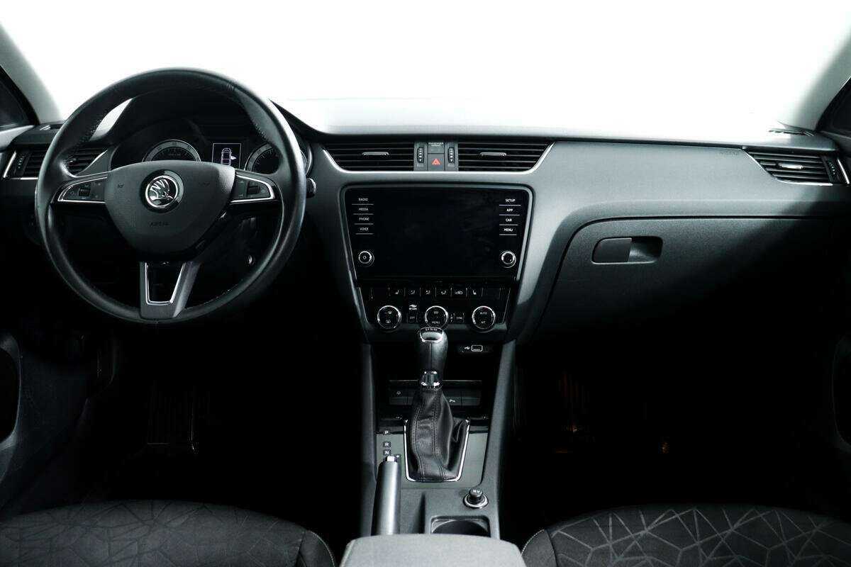 Skoda Octavia с пробегом — 2020 год. Фото: #10