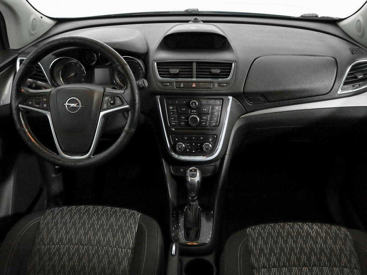 Opel Mokka с пробегом — 2012 год. Фото: #11