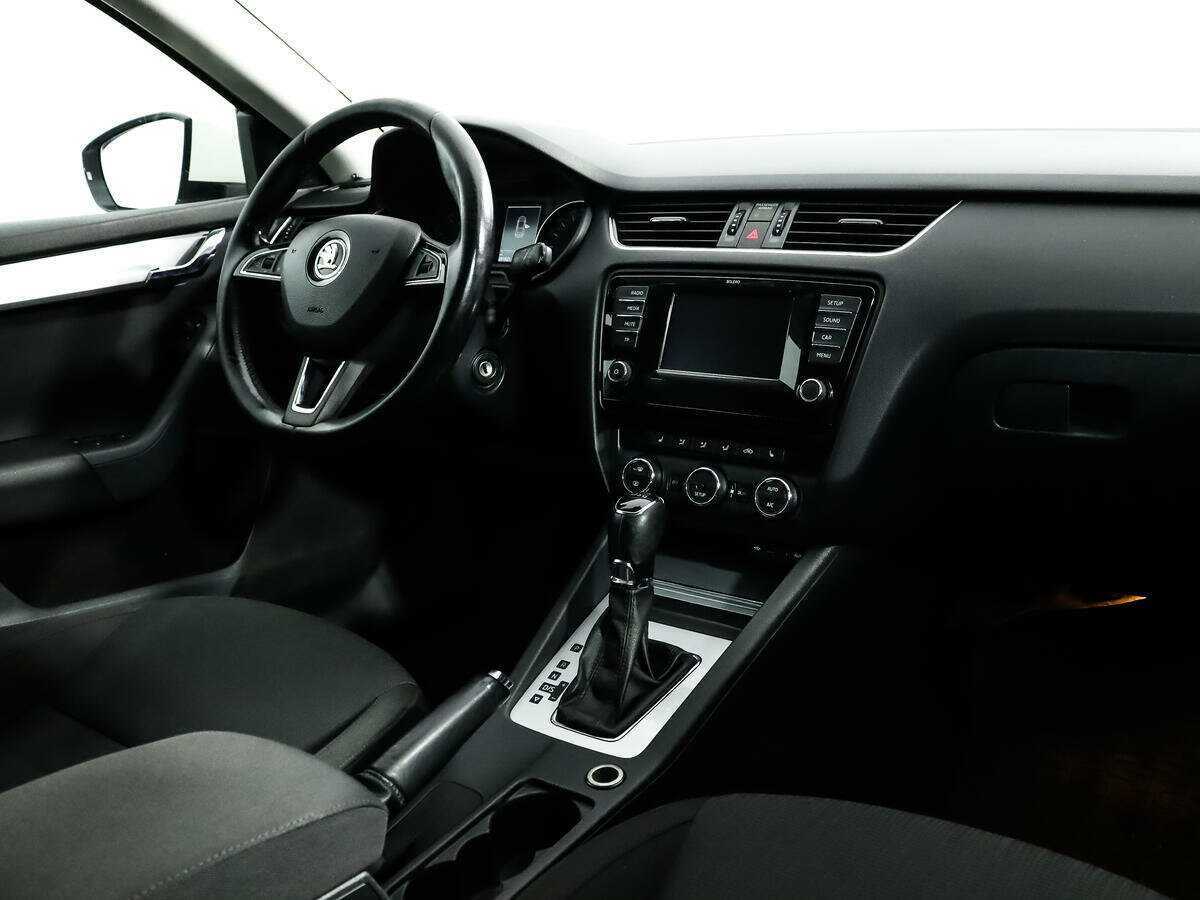 Skoda Octavia с пробегом — 2013 год. Фото: #12