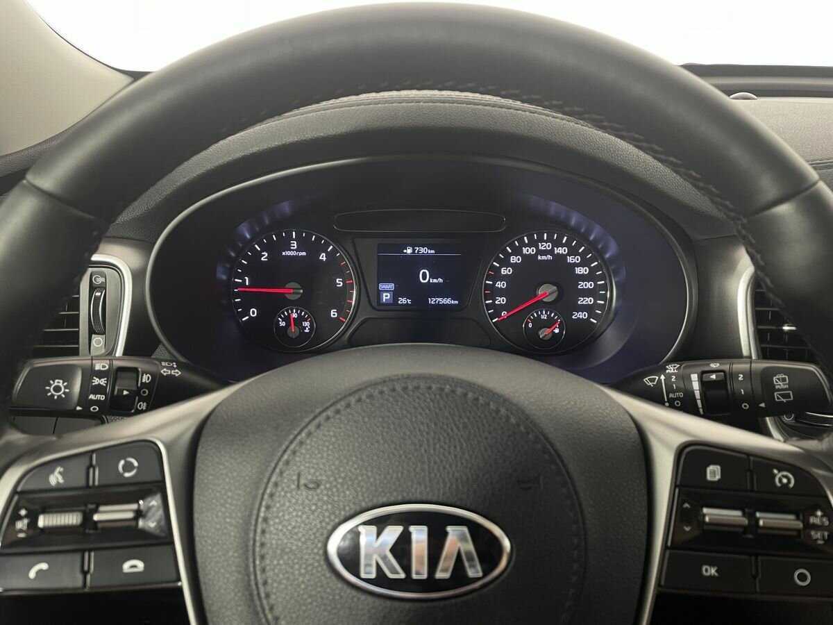 Kia Sorento с пробегом — 2018 год. Фото: #10