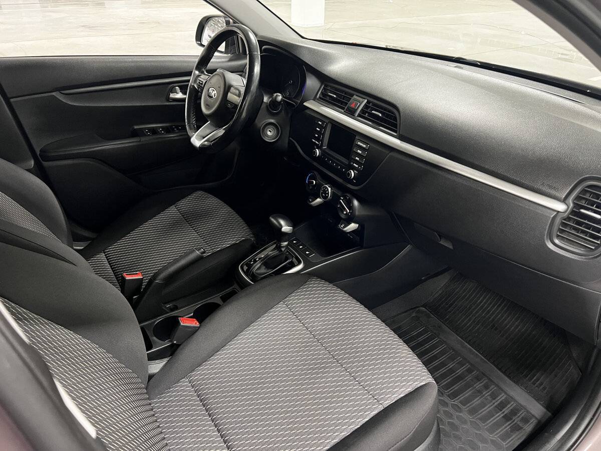 Kia Rio с пробегом — 2019 год. Фото: #10