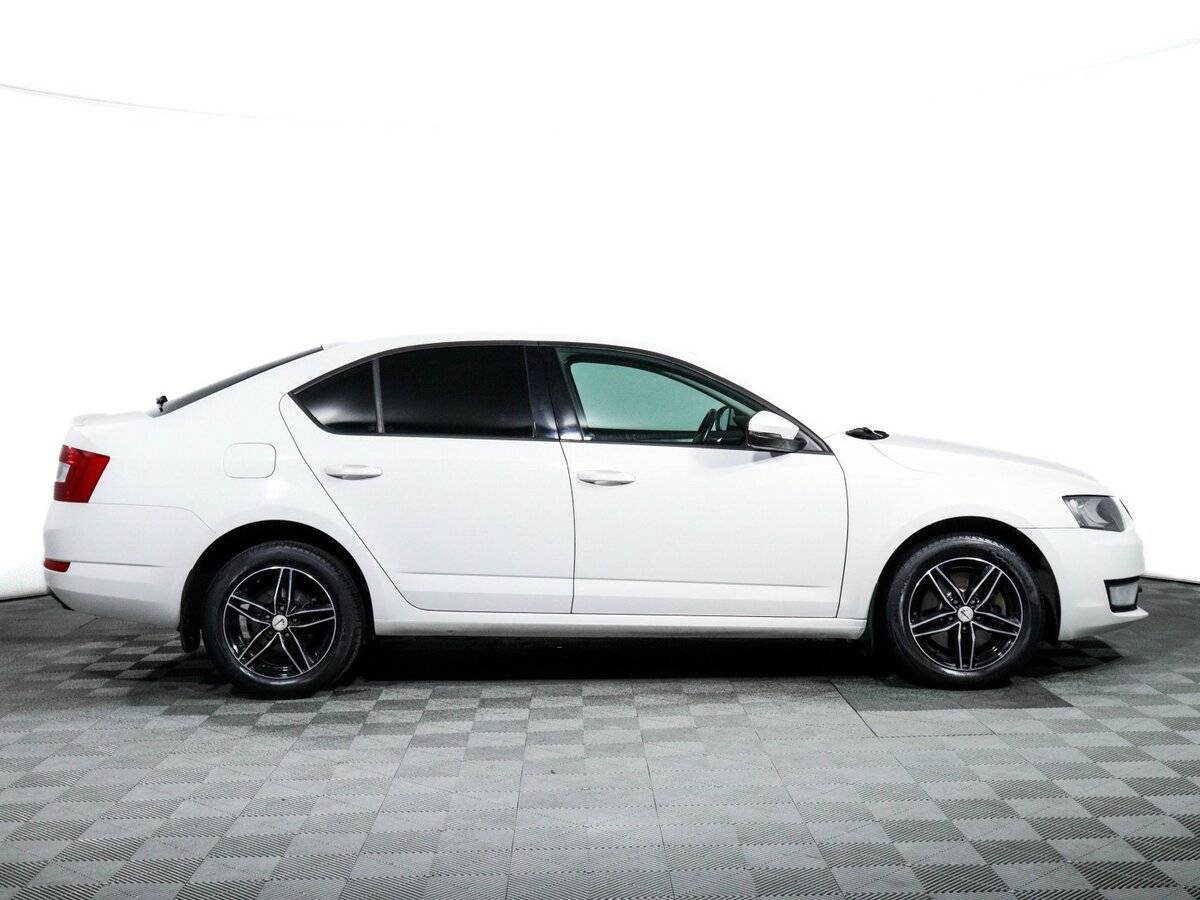 Skoda Octavia с пробегом — 2014 год. Фото: #3
