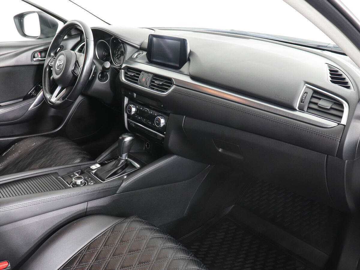 Mazda 6 с пробегом — 2018 год. Фото: #9