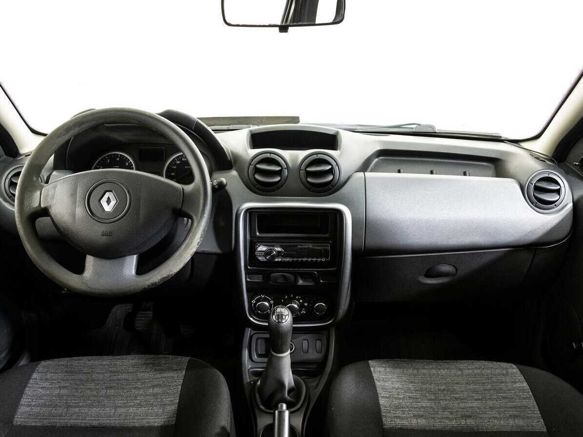Renault Duster с пробегом — 2012 год. Фото: #9