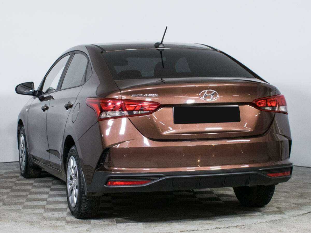 Hyundai Solaris с пробегом — 2021 год. Фото: #6