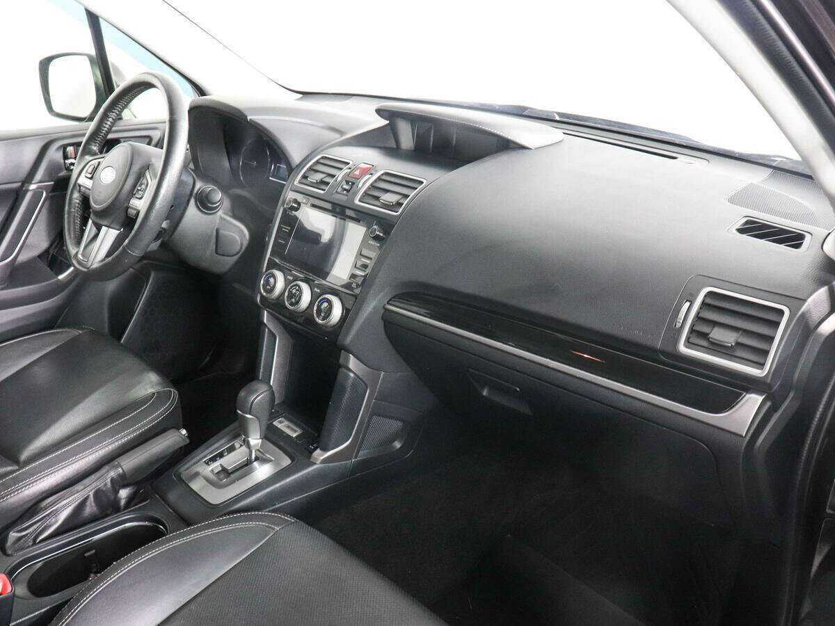 Subaru Forester с пробегом — 2017 год. Фото: #8