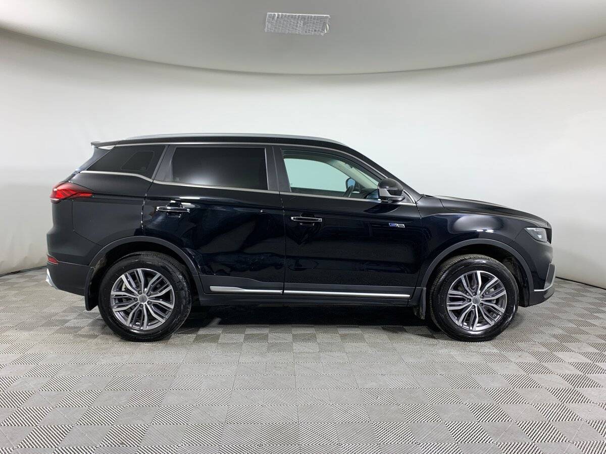 Geely Atlas Pro с пробегом — 2022 год. Фото: #3