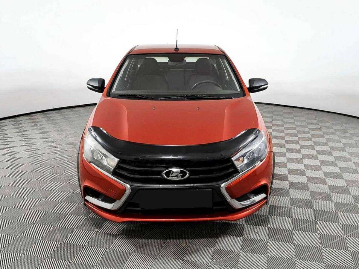 Lada (ВАЗ) Vesta с пробегом — 2018 год. Фото: #1