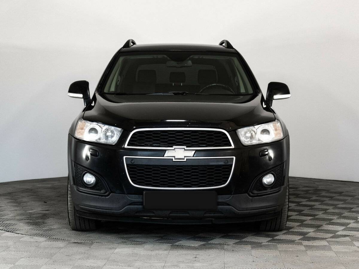 Chevrolet Captiva с пробегом — 2015 год. Фото: #1