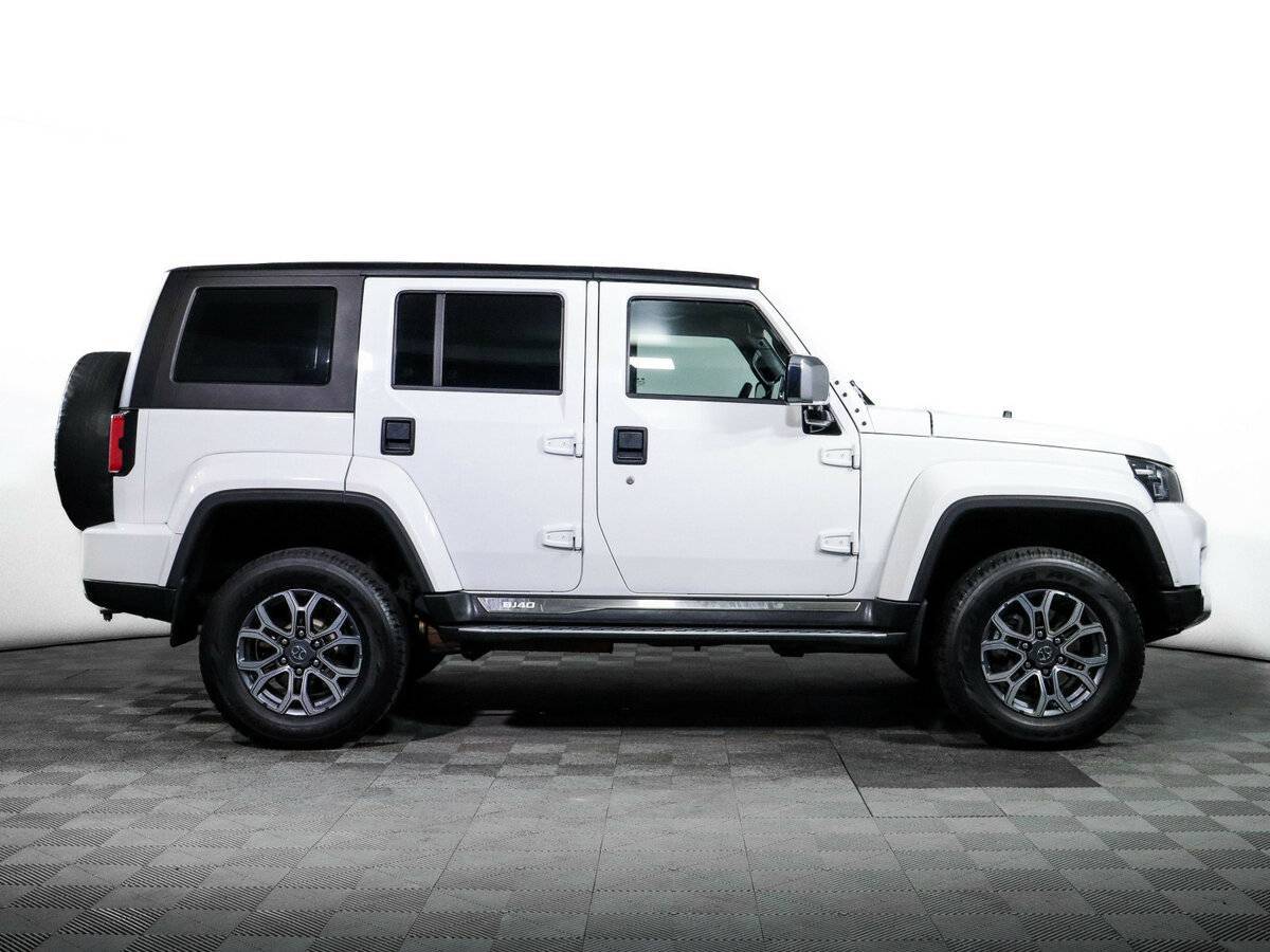 BAIC BJ40 с пробегом — 2023 год. Фото: #3